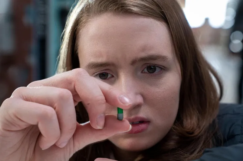 Kecurigaan Chloe kepada sang ibu di film RUN (credit: Lionsgate)