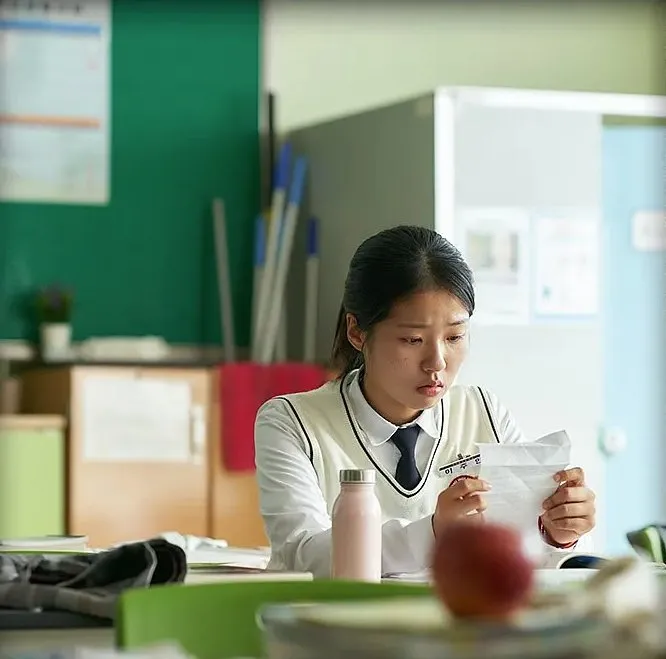 Film THE WORLD OF LOVE/mydramalist.com