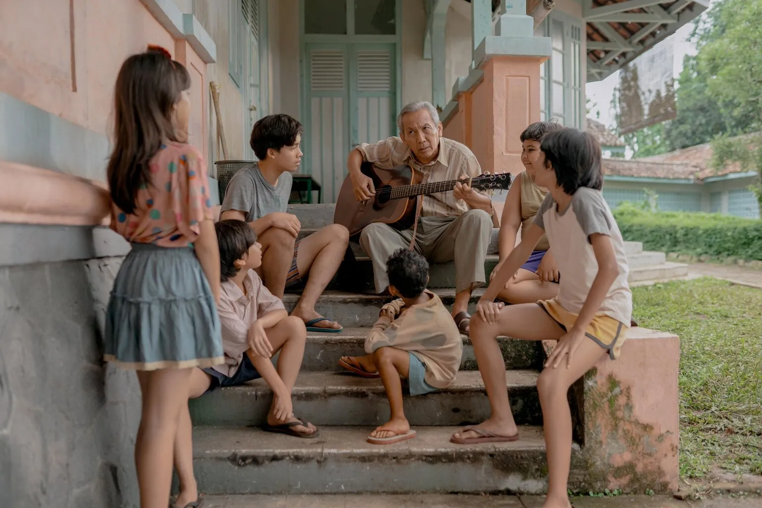 Sinopsis 'SURAT UNTUK MASA MUDAKU', Drama Emosional yang Tayang di Netflix  2026 - KapanLagi.com