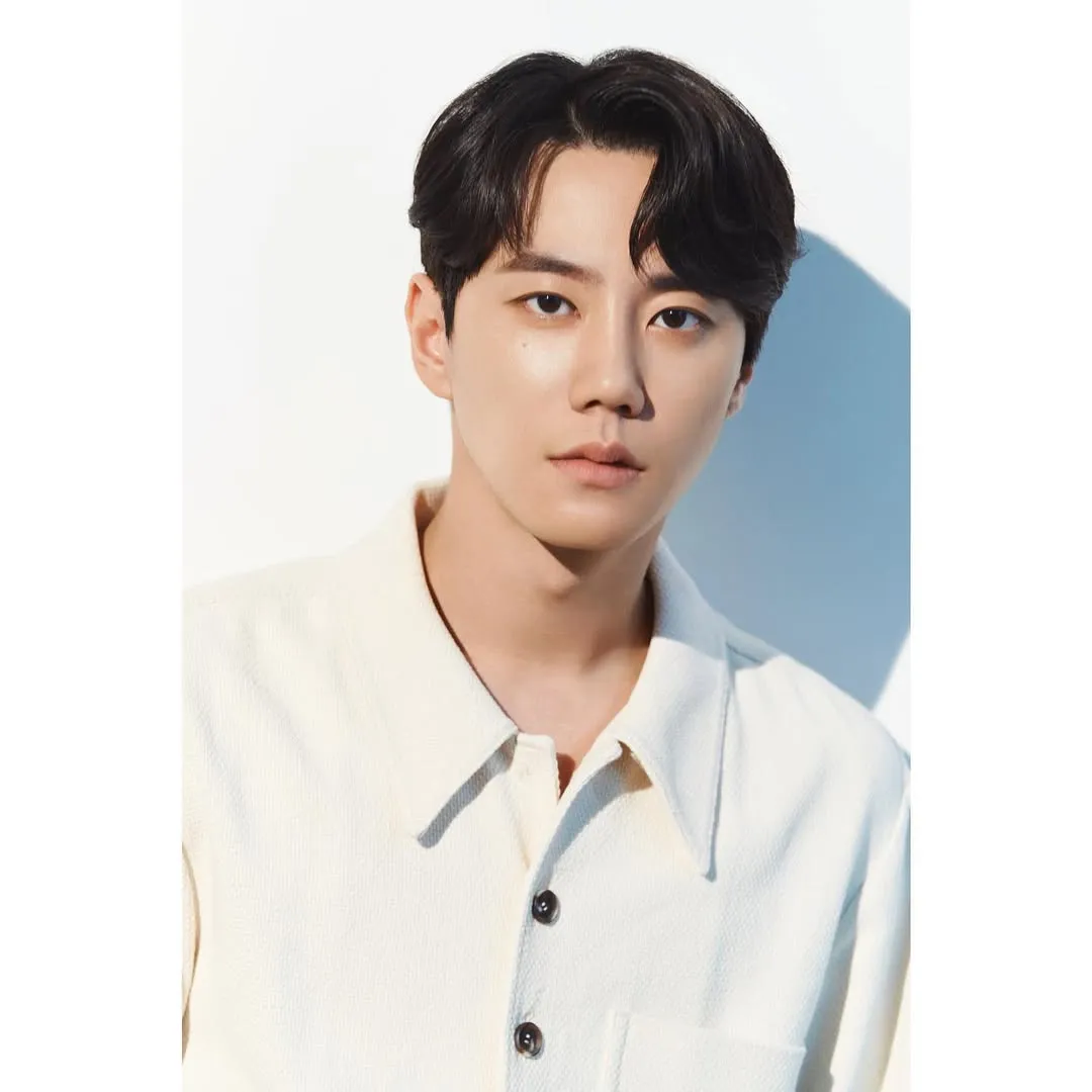 drama Korea terbaru FOUR HANDS/credit: Instagram @real_2junyoung