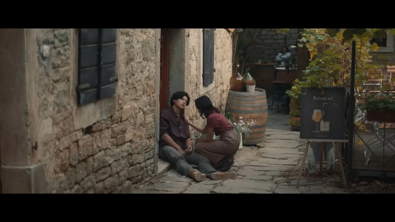 Cuplikan film SORE: ISTRI DARI MASA DEPAN - YouTube/Cerita Films