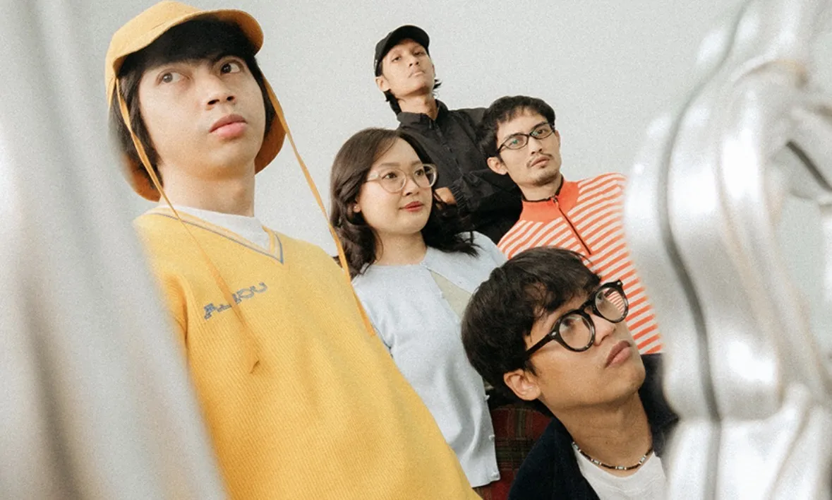 Band Starrducc
