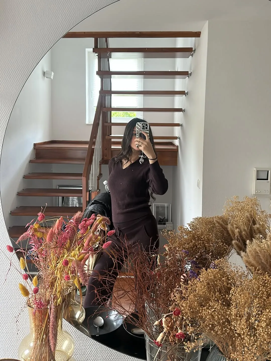 Susan Sameh Mirror Selfie (Cr:Instagram.com/susansameeh)