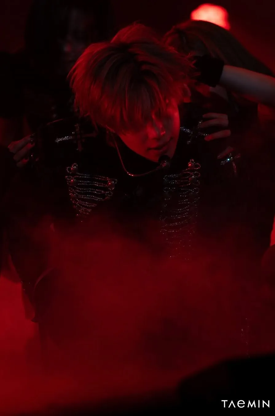 Aksi Panggung Taemin (credit: instagram.com/taemin_bpm)