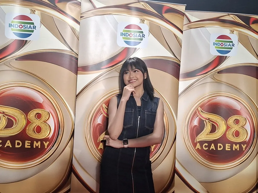 Tasya DA 7 pose di depan kamera © KapanLagi.com/Fikri Alfi Rosyadi