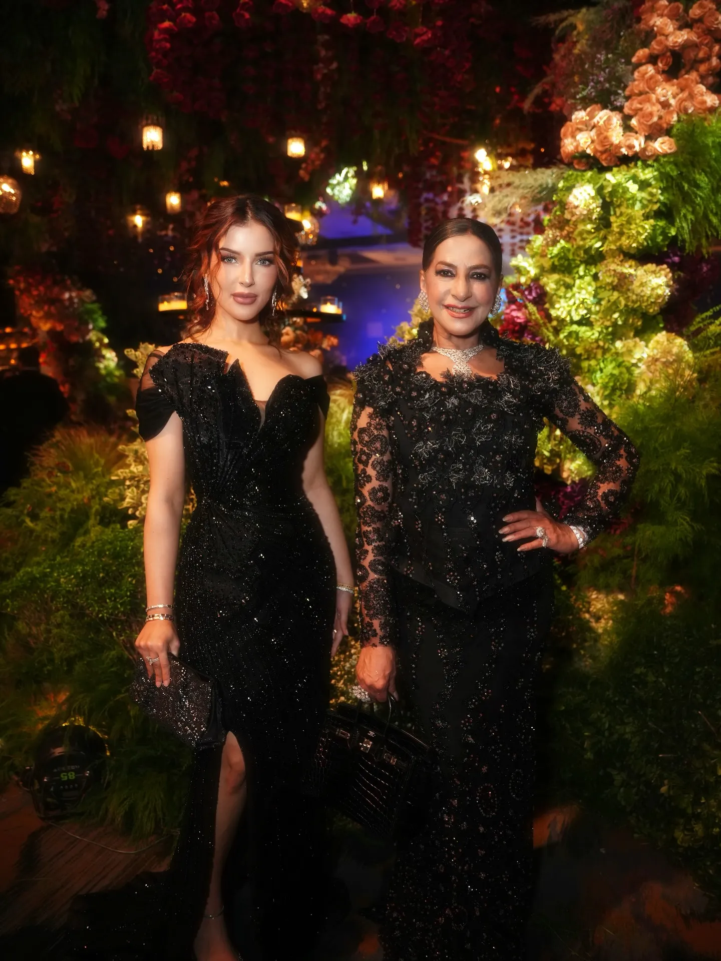 Tasya Farasya kondangan bersama ibu (credit: instagram.com/tasyafarasya)