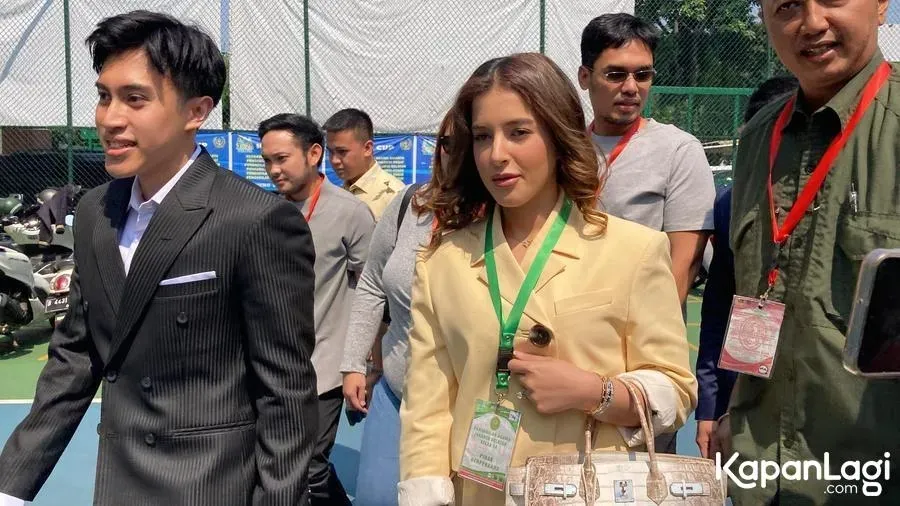 Tasya Farasya menuju ruang sidang © KapanLagi.com/Fikri Alfi Rosyadi