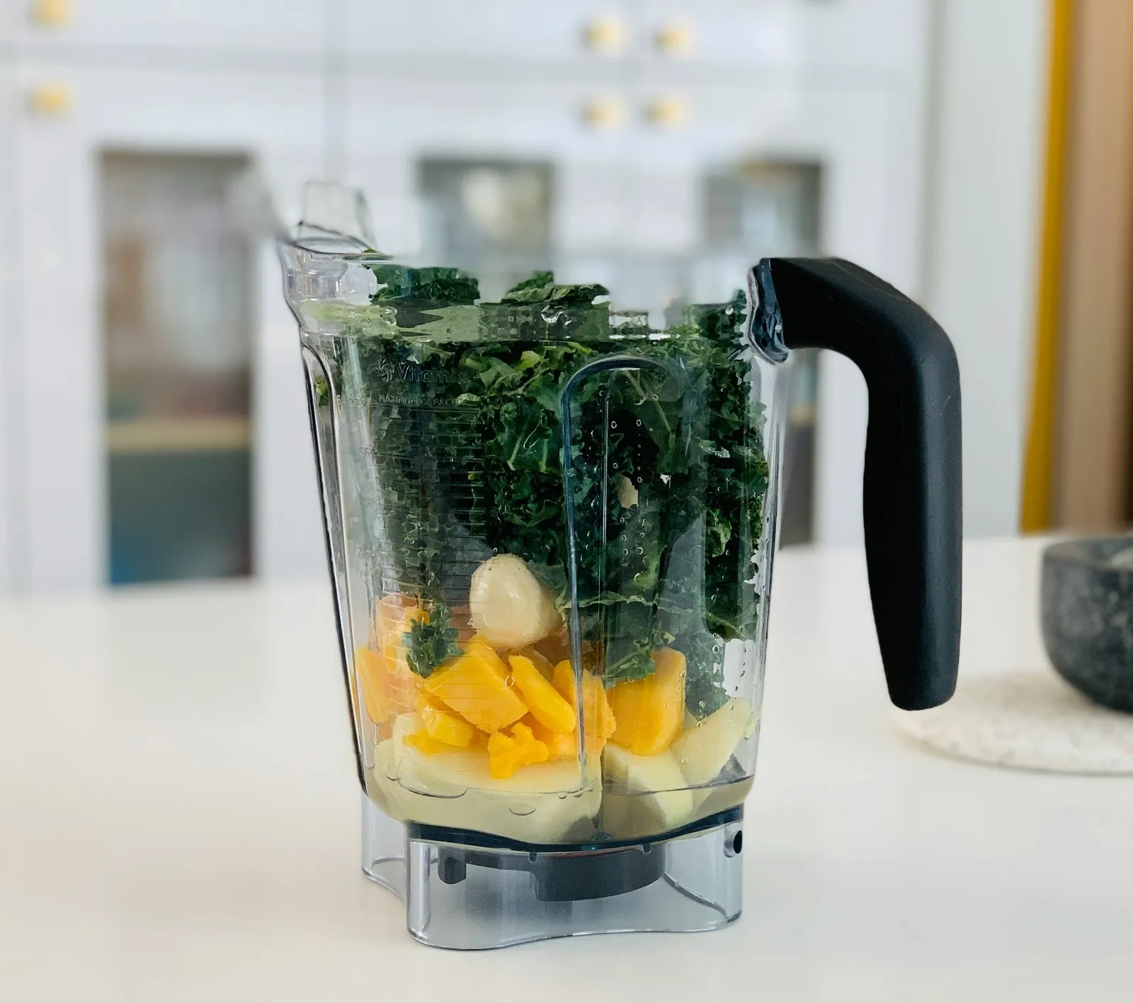 Cara Mengolah Bahan Panas dengan Blender Secara Aman (credit:unsplash.com/id/@aeniosi)