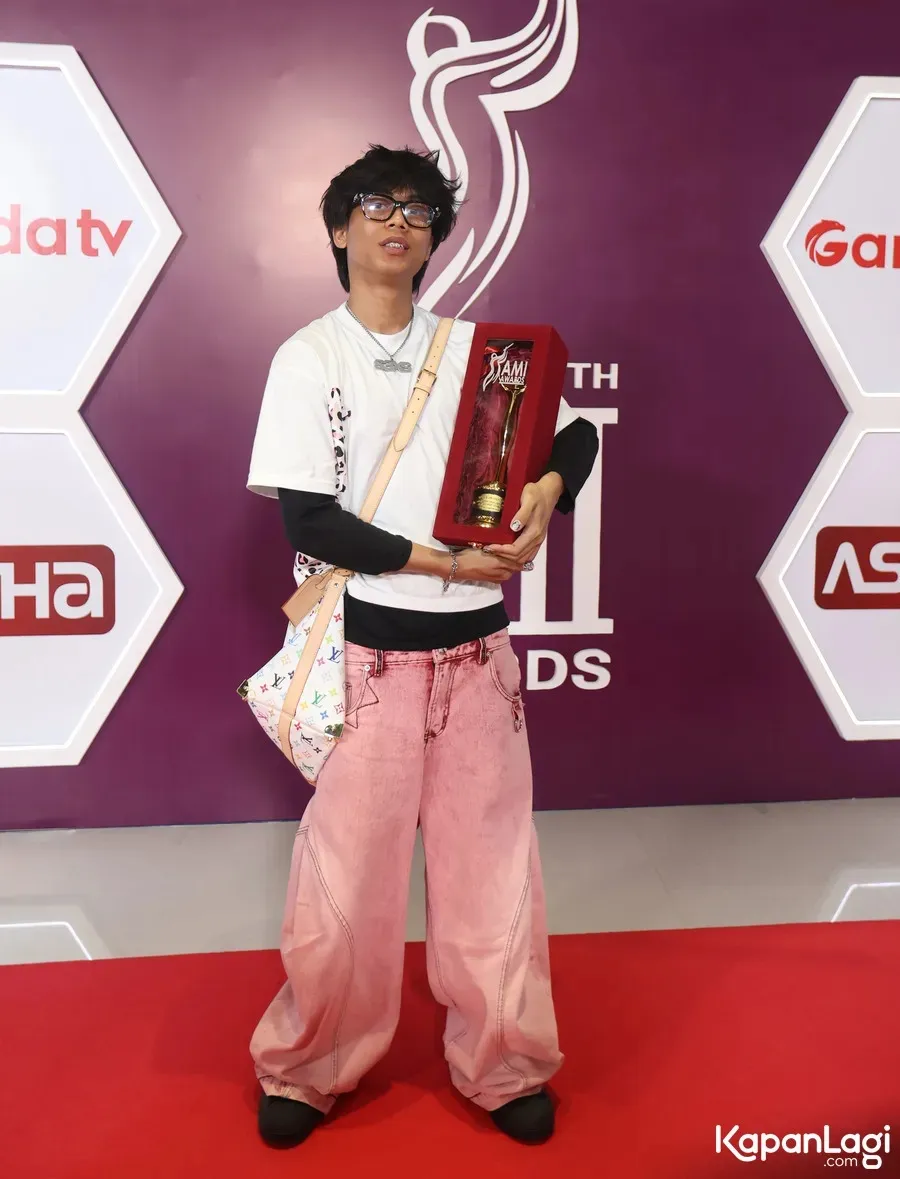 Tenxi di Red Carpet TikTok Awards Indonesia 2025 © KapanLagi.com/Budy Santoso