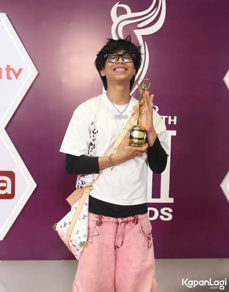 Tenxi Tersenyum © KapanLagi.com/Budy Santoso