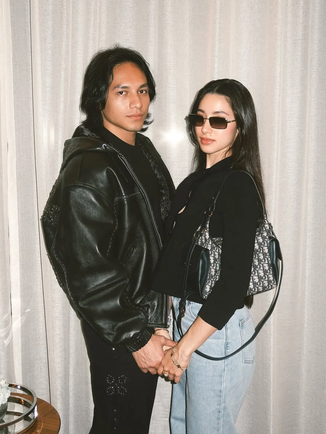 Momen romantis Jefri Nichol bucin ke Ameera Khan (credit: Instagram.com/jefrinichol/)