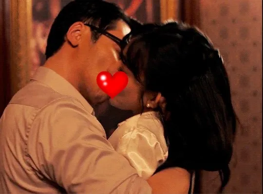 Adegan Ciuman Tiffany Young dan Byun Yo Han (credit: Disney+)