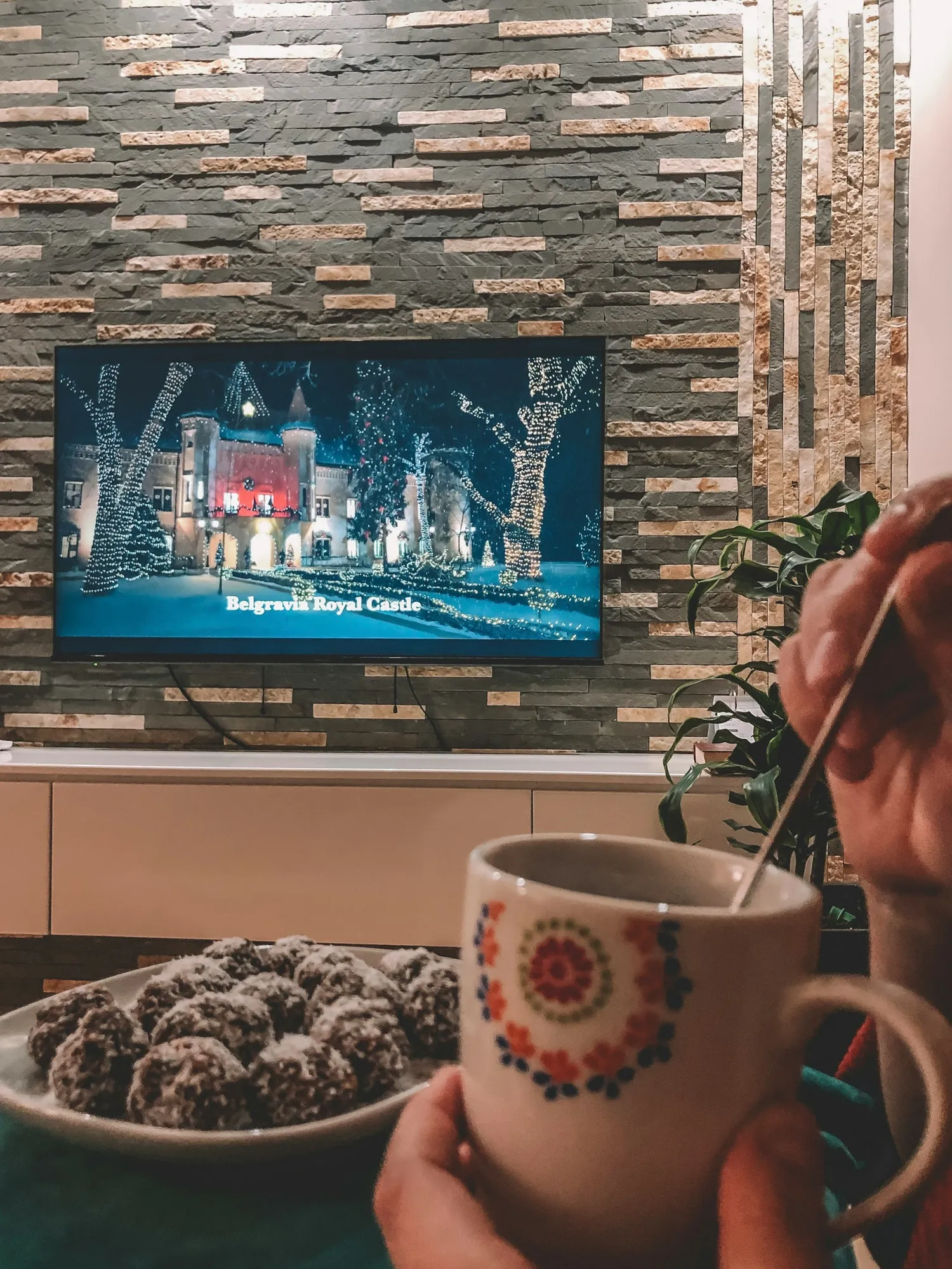 Streaming film di smart tv (credit: unsplash)