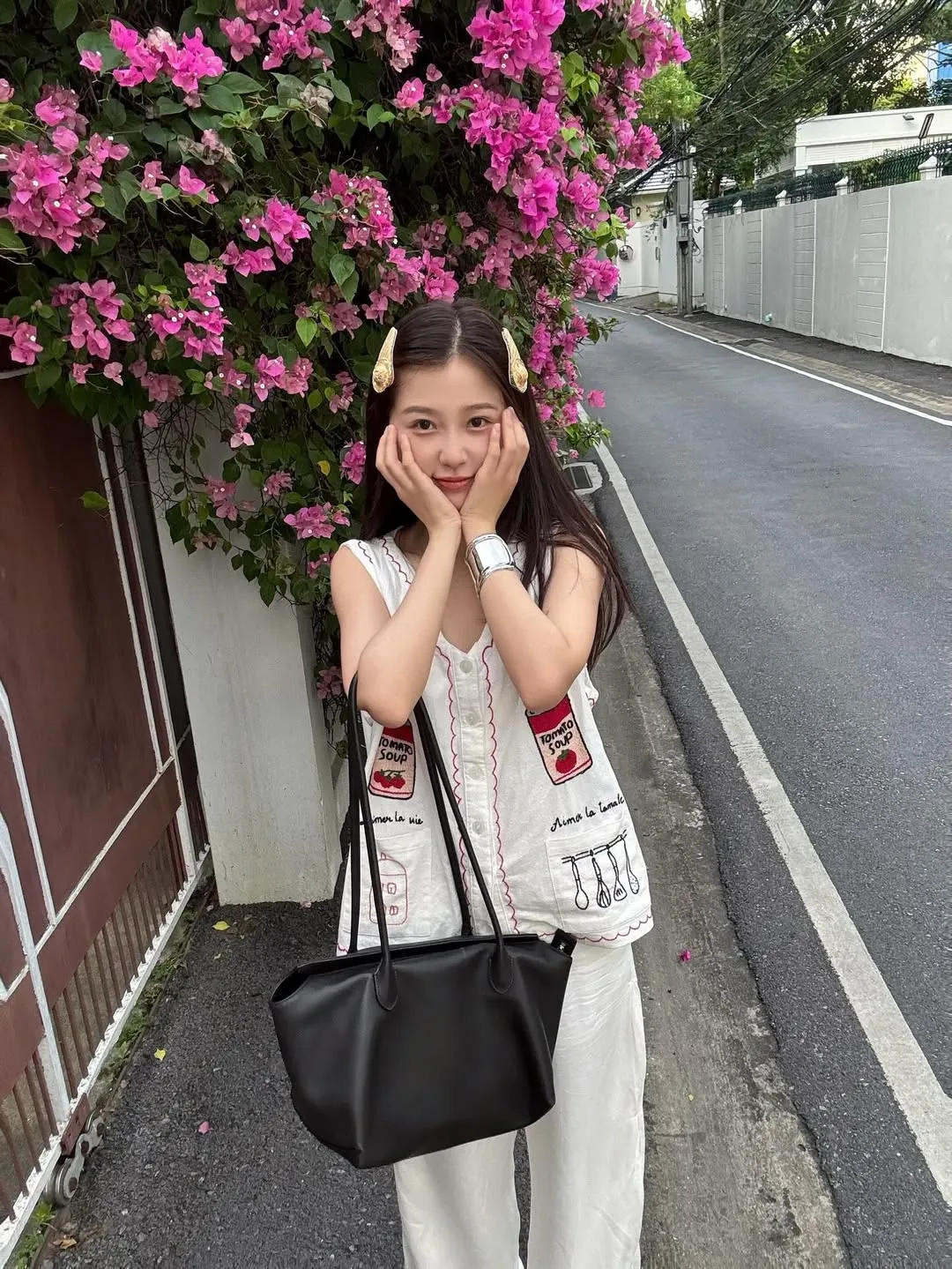 Esther Yu Makin Populer Usai Ikut Youth With You (instagram.com/estheeerrrrr)