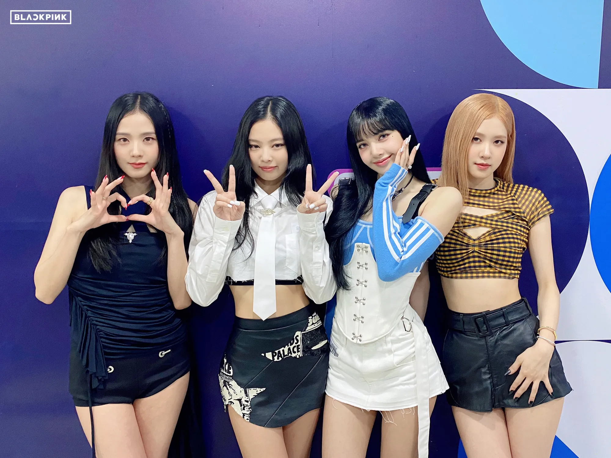 top 10 penyanyi dan lagu paling dicintai 2025/credit:x @ygofficialblink