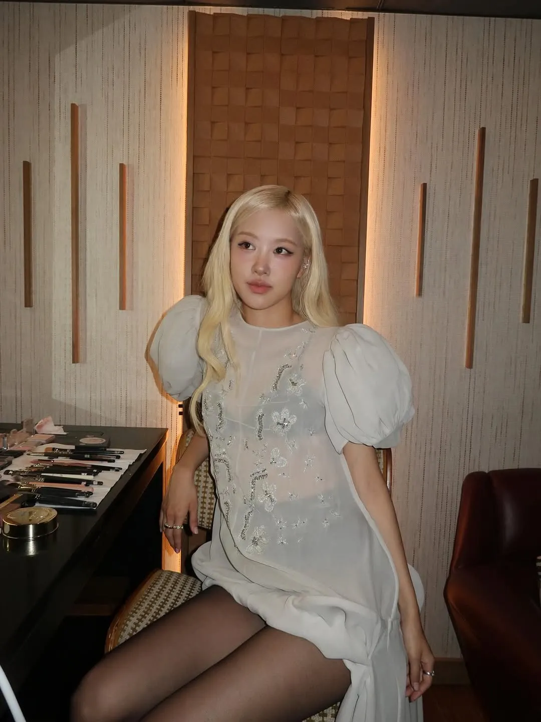 top 10 penyanyi dan lagu paling dicintai 2025/credit:Instagram @roses_are_rosie