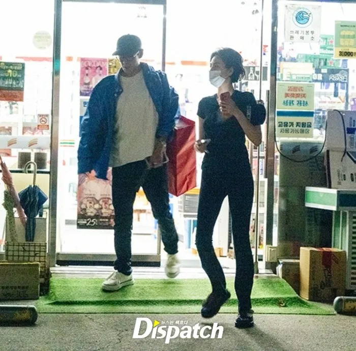 T.O.P dan Nana di Minimarket (credit: Dispatch)