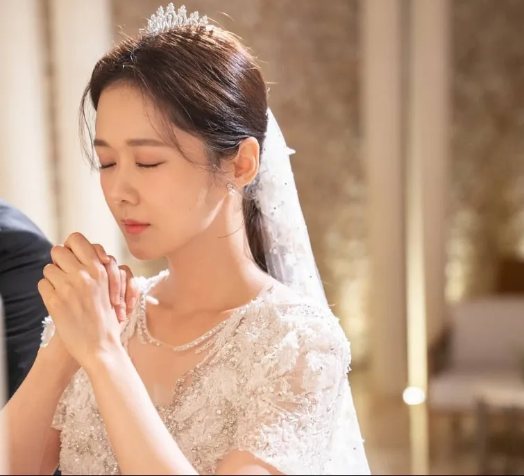 Ilustrasi Jang Nara (Image by @nara0318 on Instagram)