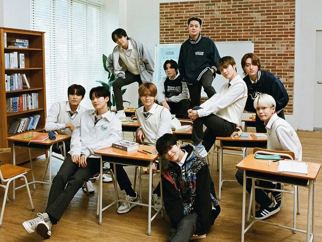 Treasure comeback dengan treasure map/instagram @yg_treasure_official