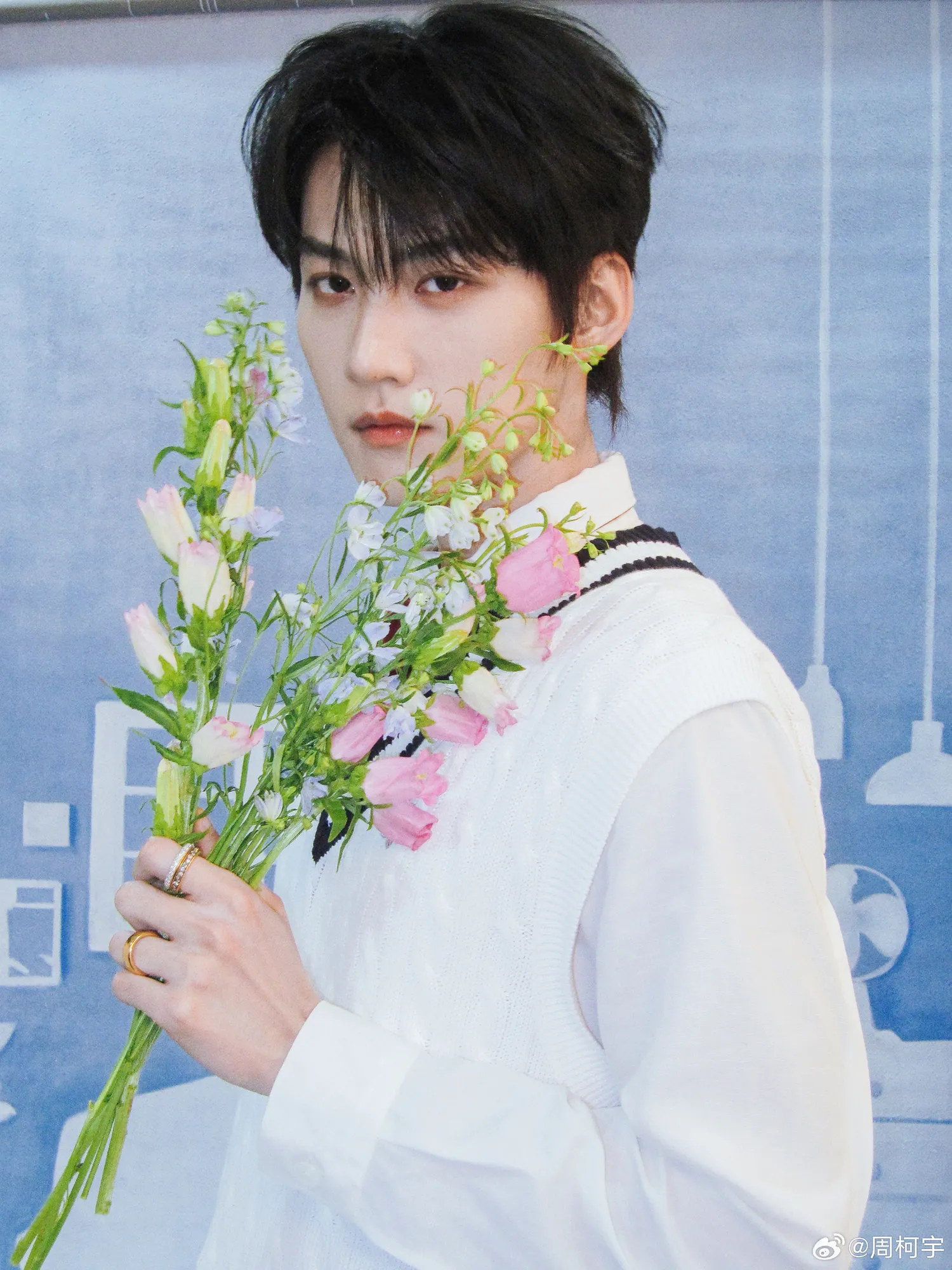 Pesan hangat Zhou Keyu untuk Reba kembali mencuri perhatian (credit:weibo)