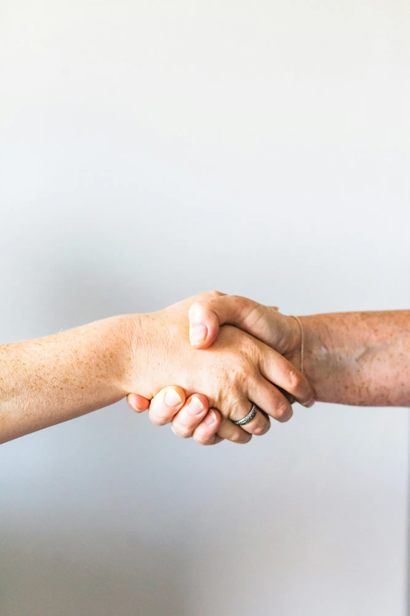 Ucapan Singkat Idul Fitri 2026 untuk Rekan Kerja dan Profesional (c) unsplash.com