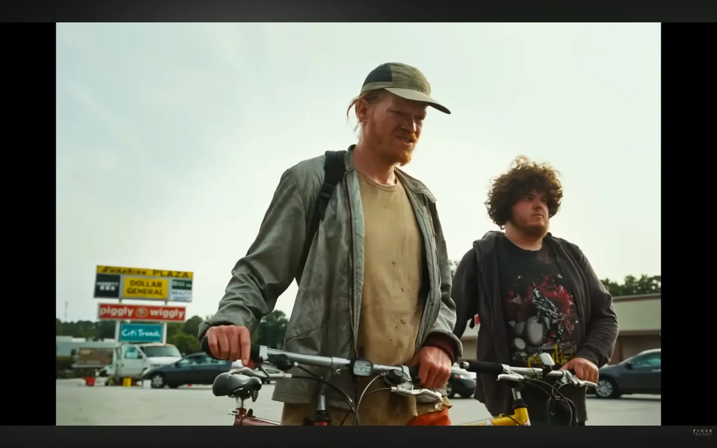 Cuplikan Film BUGONIA - YouTube/Focus Features