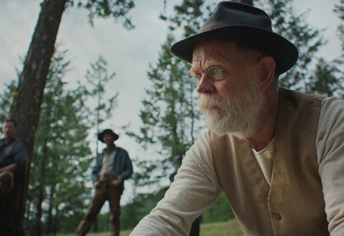 Cuplikan trailer TRAIN DREAMS - Credit: Netflix