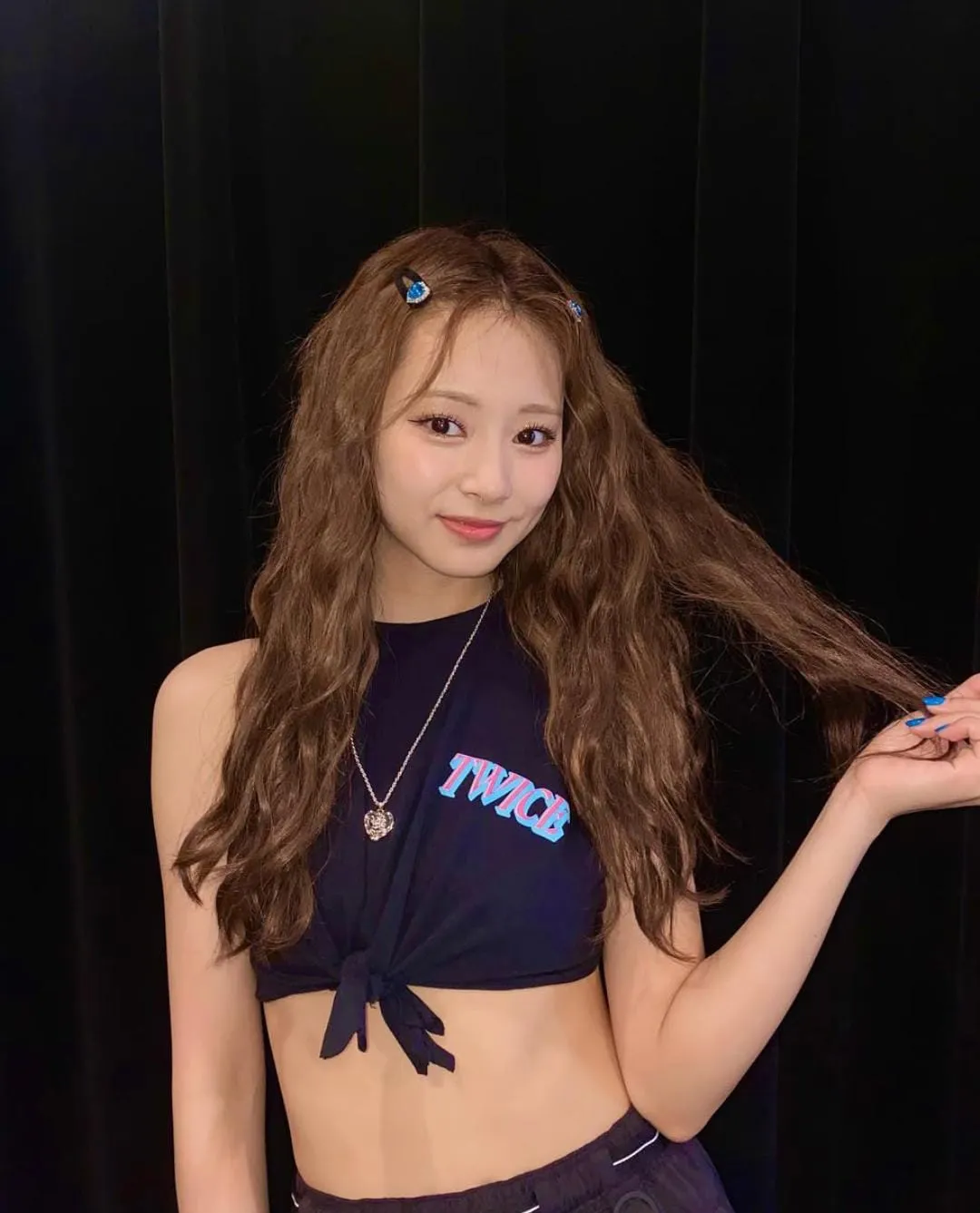 Tzuyu: Visual Memukau dalam Debut Solo