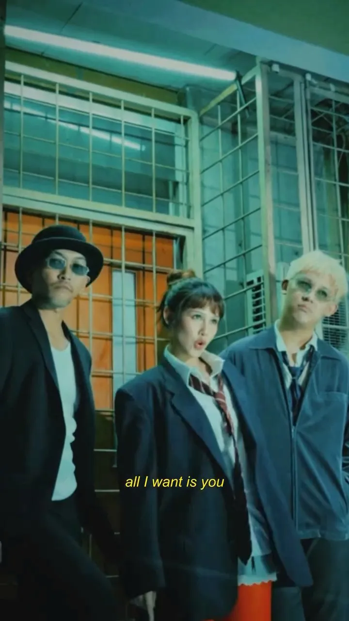 Video klip The Midnight Darlings (credit: Instagram.com/themidnightdarlings/)