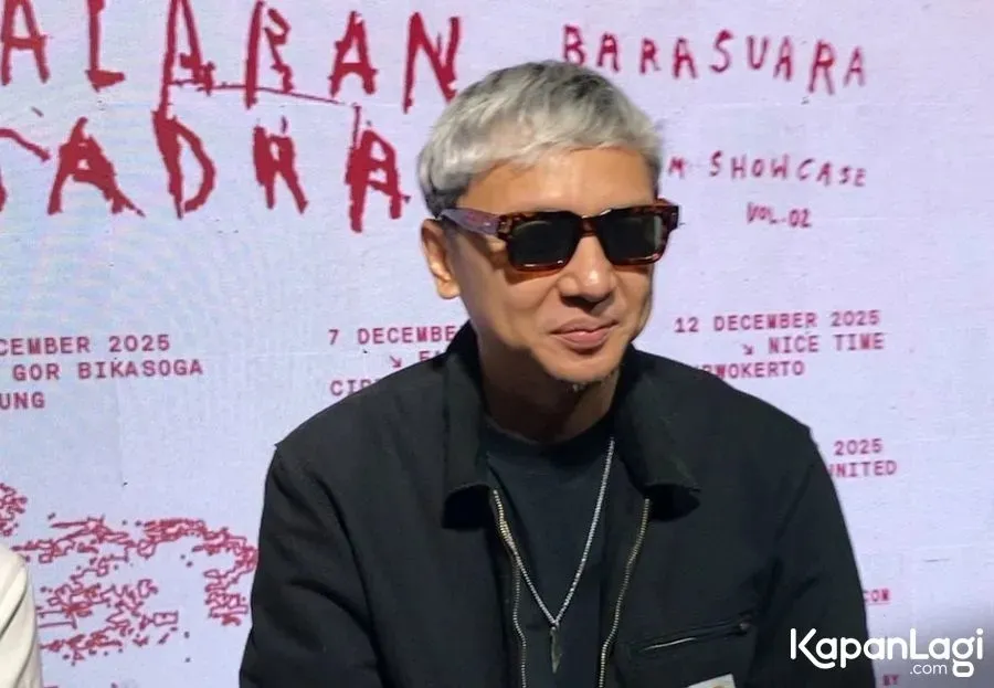 Iga Massardi Pakai Jaket Hitam © KapanLagi.com/Fikri Alfi Rosyadi