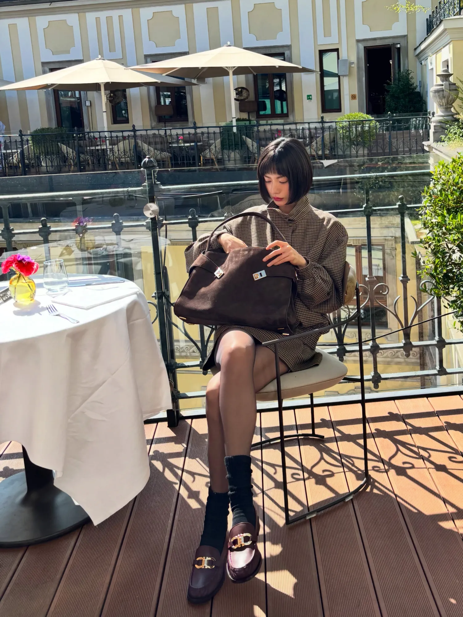 Nana di resto Italia. (Instagram.com/jin_a_nana)