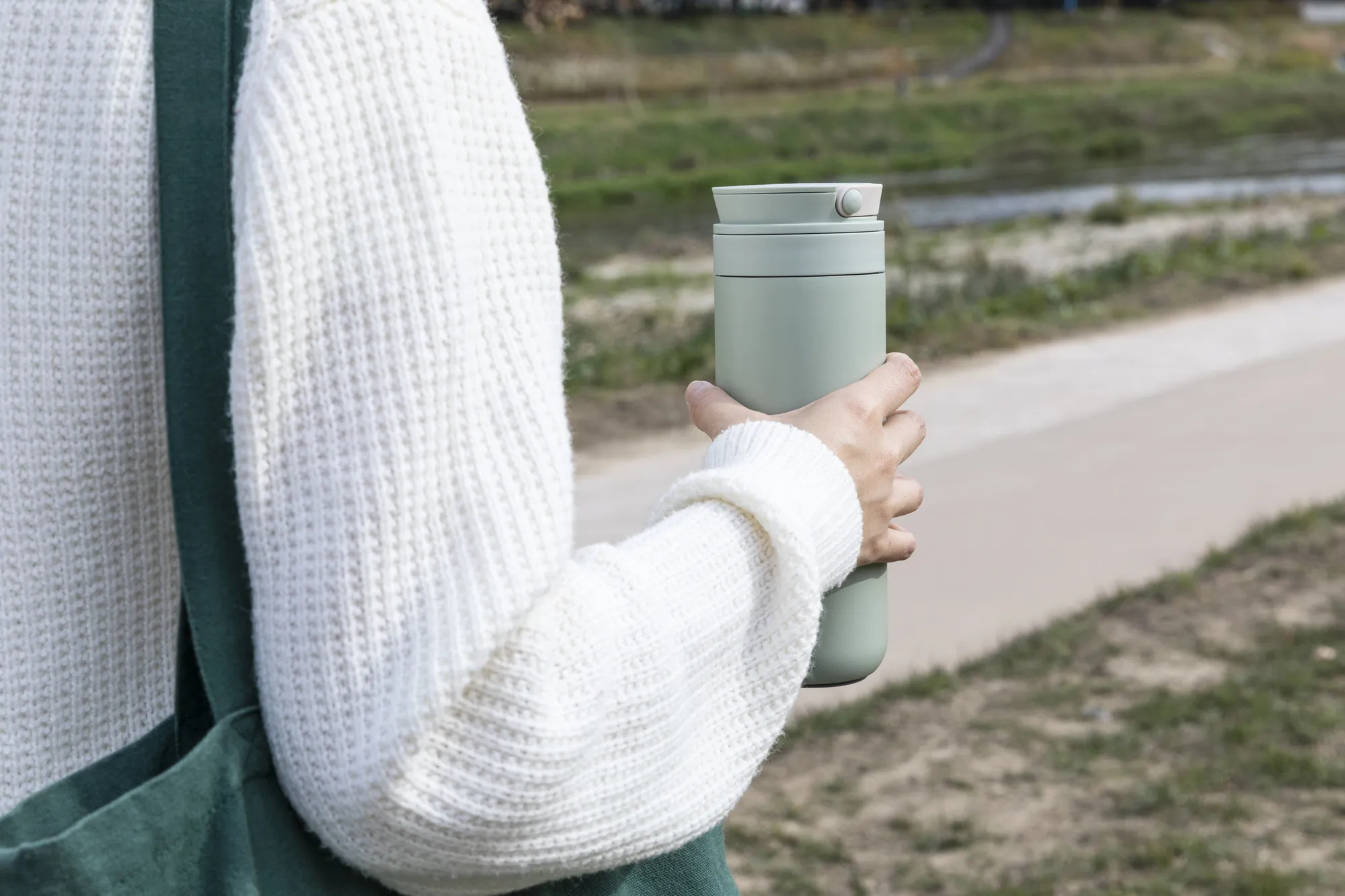 Ilustrasi tumbler. (c) submission@@bbtree.co.kr/Depositphotos