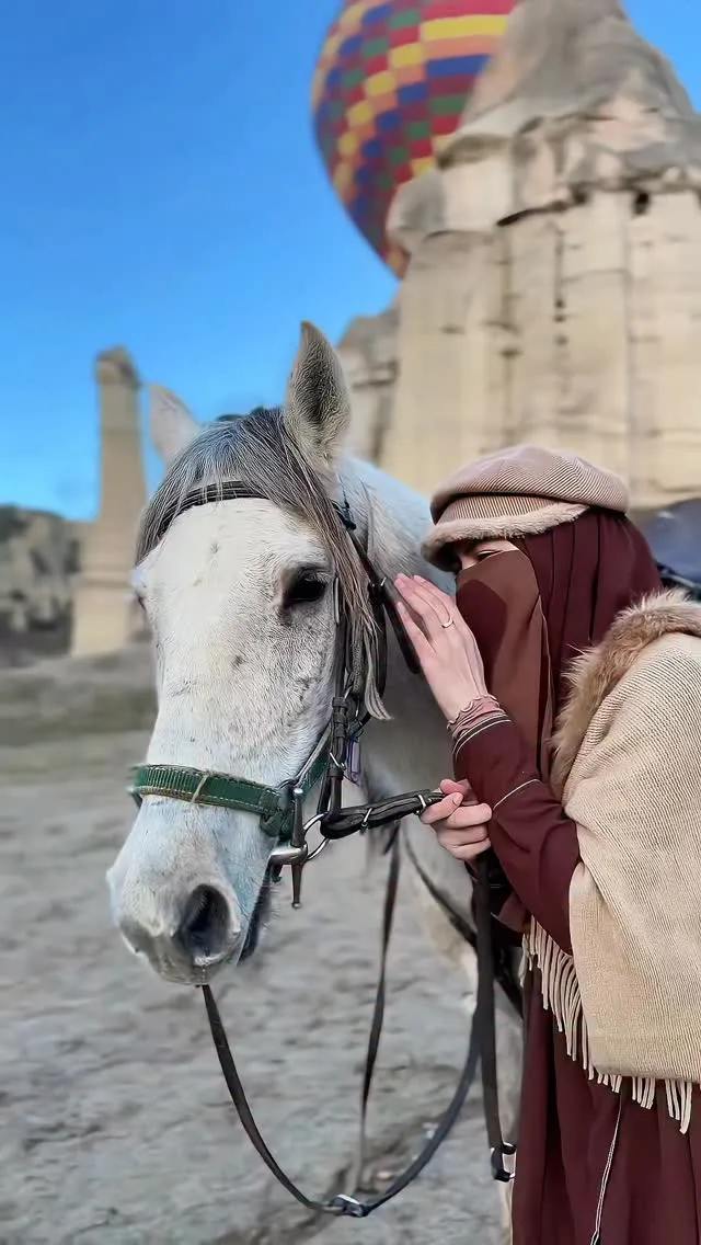 Wardatina Mawa Bersama Kuda © instagram.com/wardatinamawa