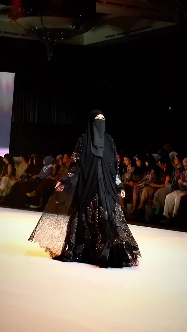 Wardatina Mawa di Runway © instagram.com/wardatinamawa