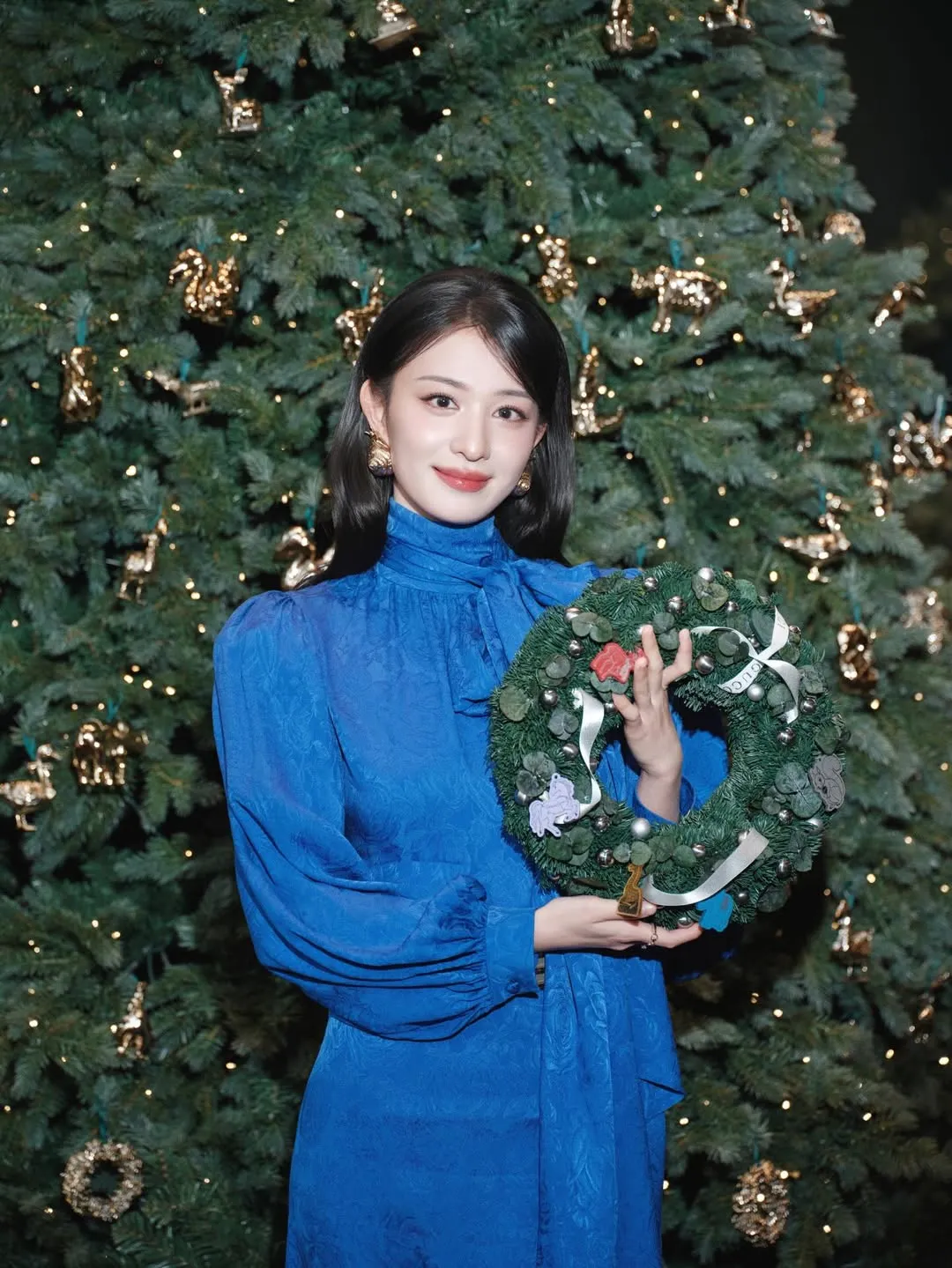 Yang Yang dirumorkan pacaran dengan aktris Gen 95/Instagram @churan00