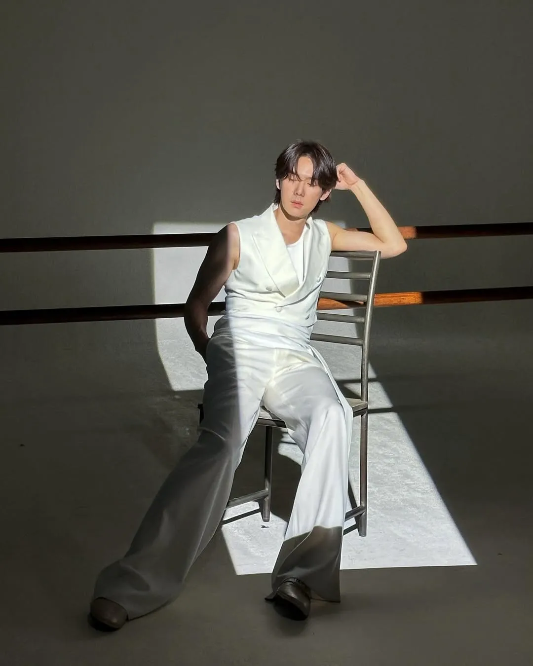 Yoo Yeon Seok dan Seo Hyun Jin bakal reuni/Instagram @yoo_yeonseok