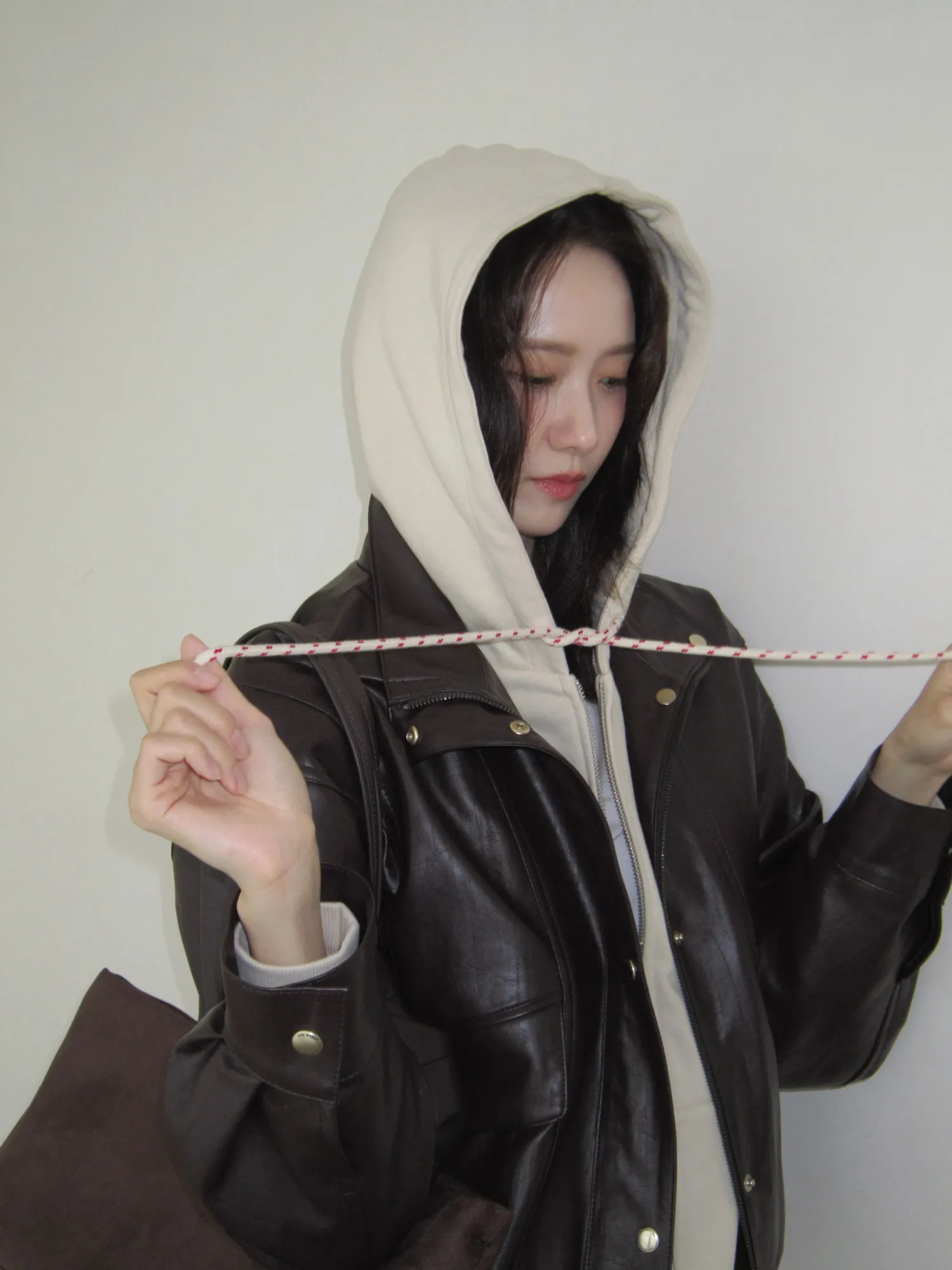 Style fashion layering Yoona Girls Generation. (instagram.com/yoona__lim)