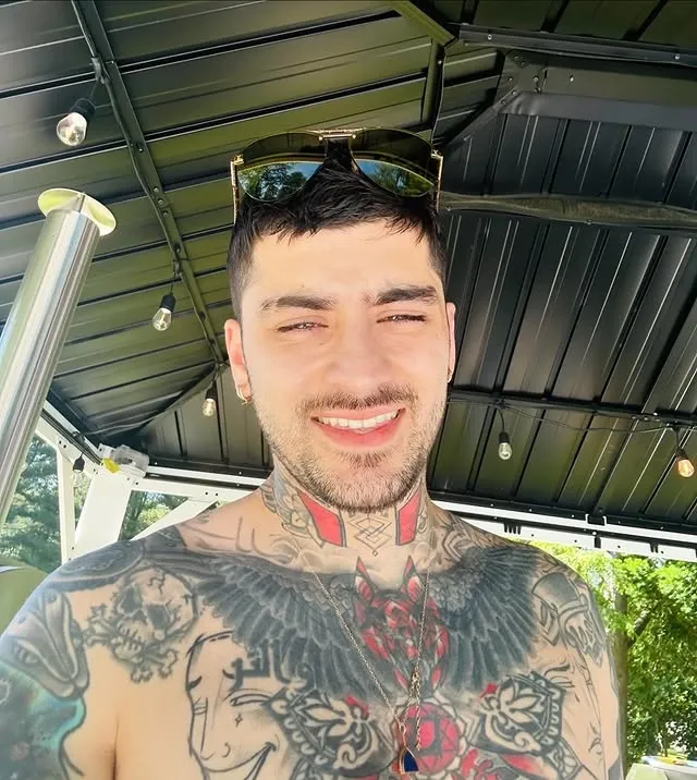 Zayn Malik bertato banyak © instagram.com/zayn