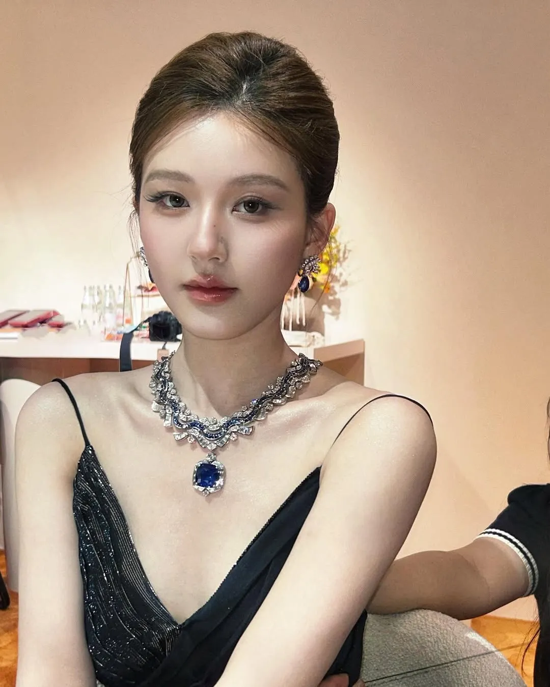 Zhao Lusi INVERTED FATE/cr: Instagram @rooosyzh09