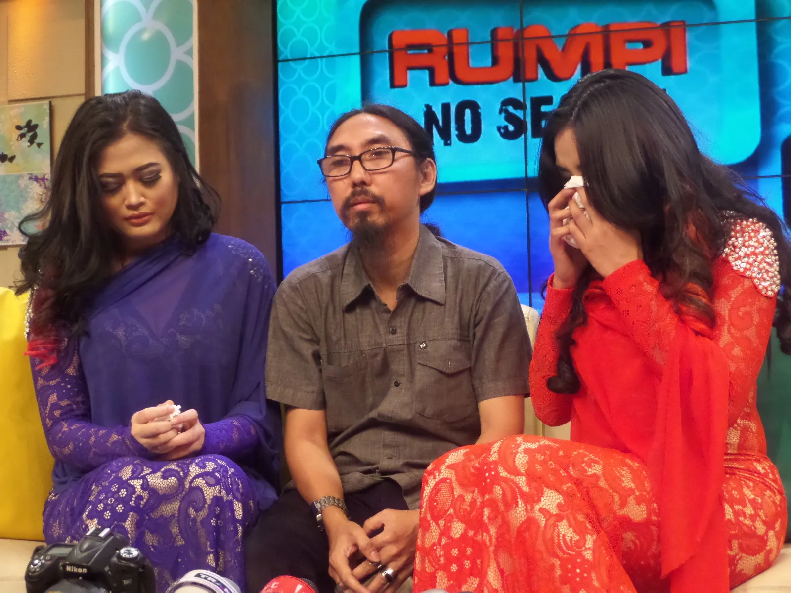 Sedikit potret kesedihan Pamela saat mengungkapkan kekecewaannya ©KapanLagi.com/Abbas Aditya