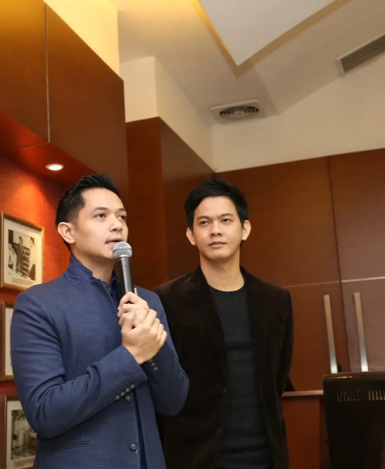 Dude Harlino juga bersaing dengan Andi Arsyil (kanan) untuk kategori Aktor Terfavorit © Dokumen Panasonic Gobel Awards
