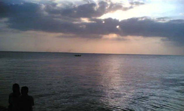 jejakpiknik.com/PantaiMarina, Diambil 5 Juli 2019