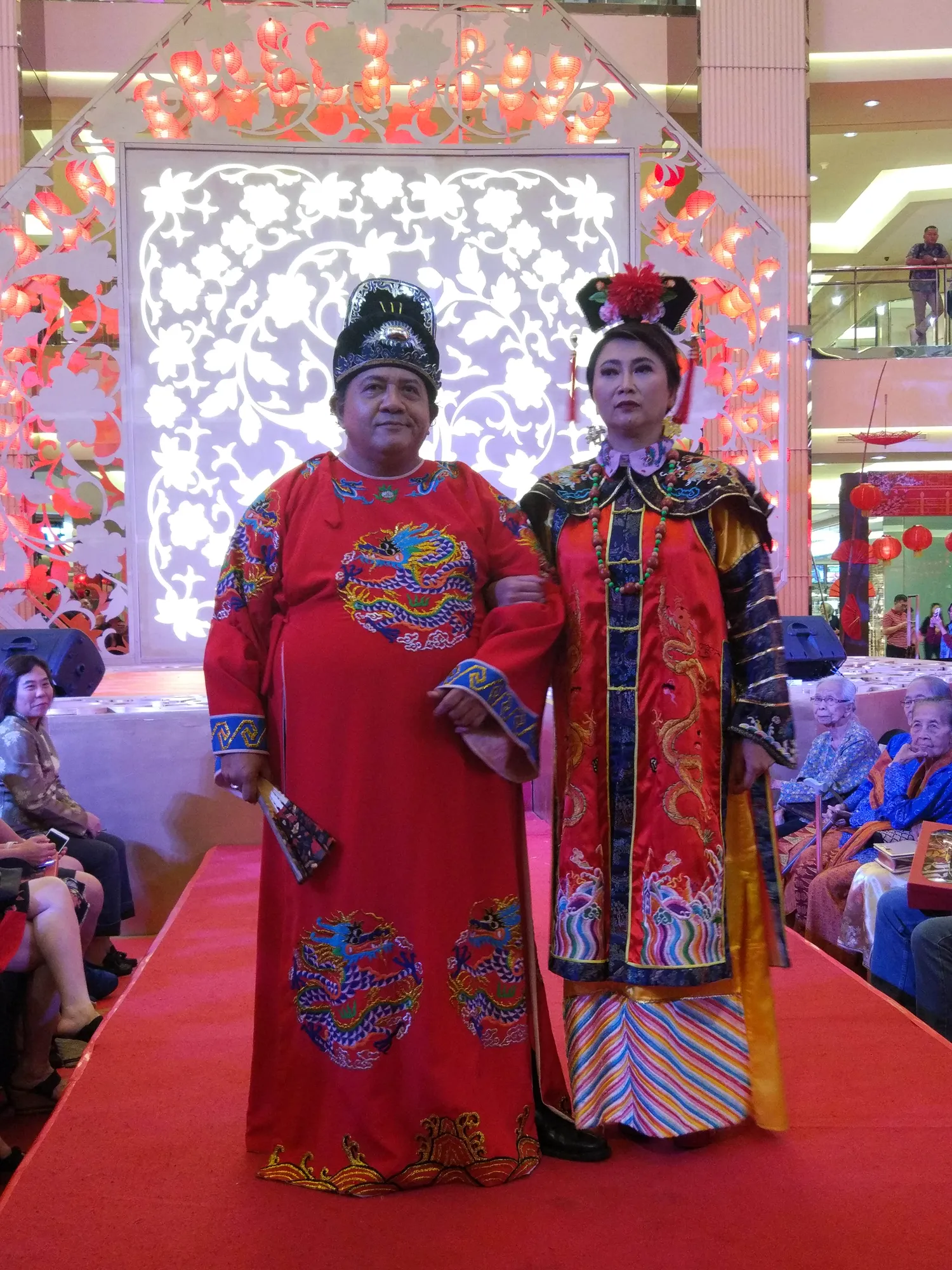 Ferry dan Indie Barends di ajang fashion show Kampoeng Imlek / Credit: Dokumentasi Pribadi