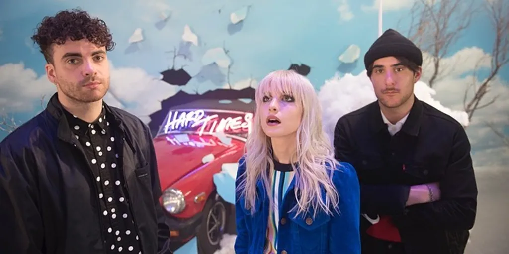Paramore - Never Let This Go (Terjemahan)