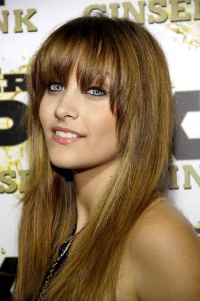Paris Jackson berusaha bunuh diri. @starpulse.com