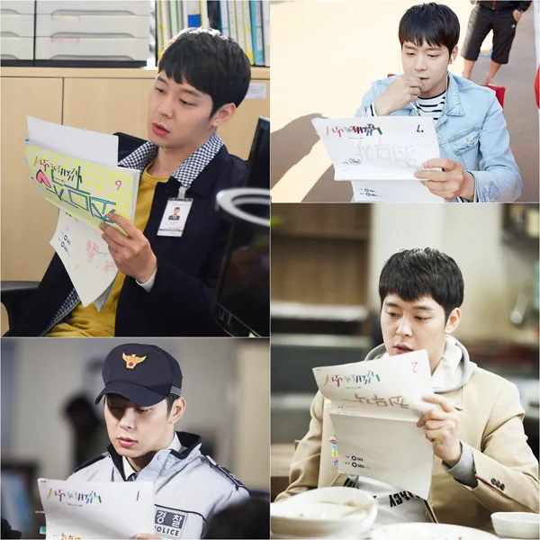 Transformasi buku naskah Yoochun dari episode awal hingga sekarang, berubah jadi makin lucu. ©sbs.
