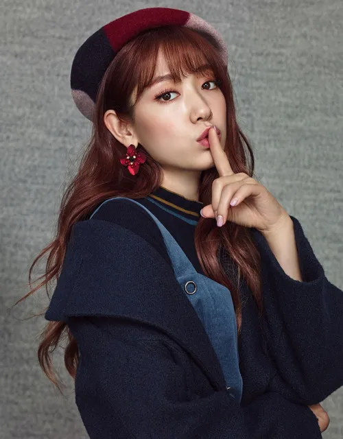 Park Shin Hye cantik banget! © Roem/couch-kimchi.com