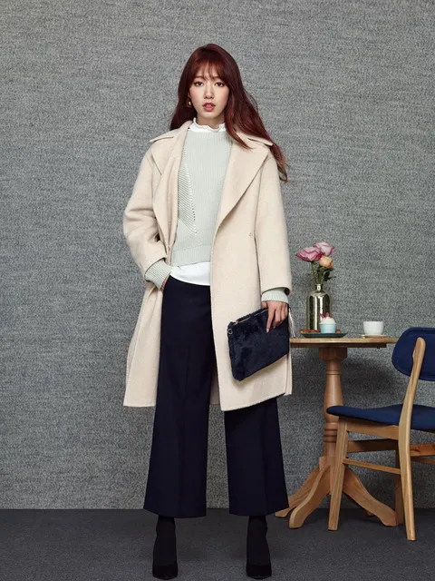 Pesona Park Shin Hye nggak kalah dari model profesional © Roem/couch-kimchi.com
