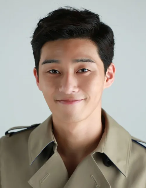 KeyEast membantah kalau Bae Yong Jun dan Park Soo Jin jadian karena Park Seo Jun © The Star