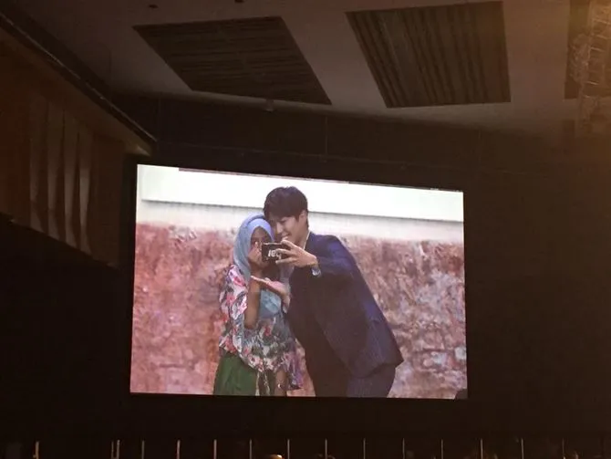 Park Bo Gum dan penggemar © KapanLagi.com/Nuzulur Rakhmah